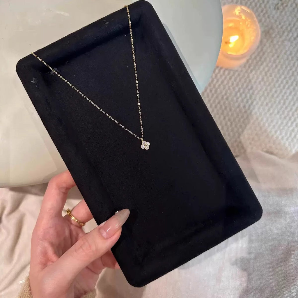 Stunning Necklace for Daily Wear