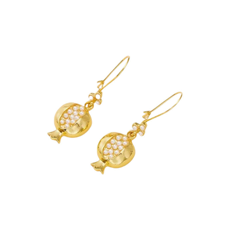 Beautiful Pearl Earring with Unique Style
