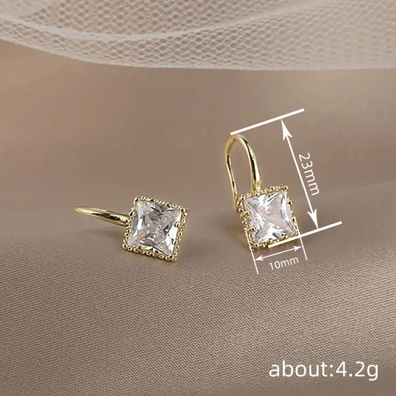 Classic Earring with Timeless Appeal