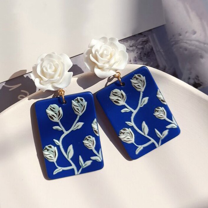 Stunning Earring for Daily Wear
