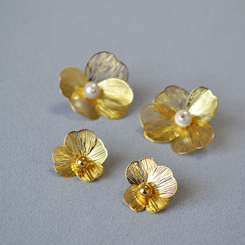 Stunning Silver Earring for Daily Wear