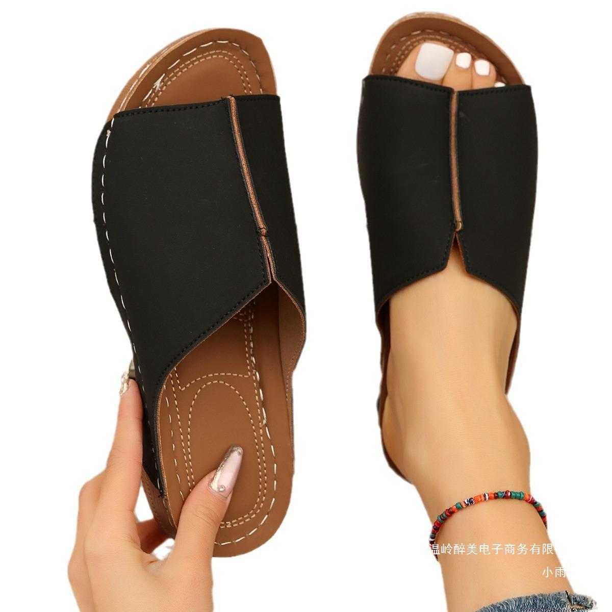 Chic Orthopedic Sandals with Unique Design