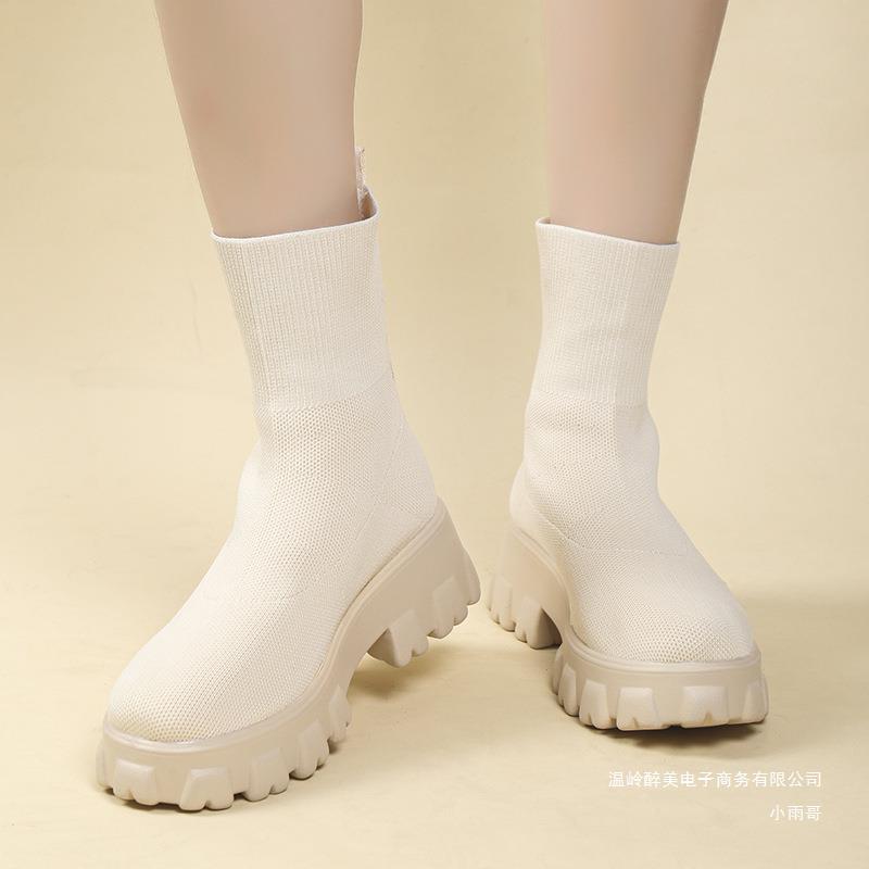 Graceful Orthopedic Boots for Modern Look