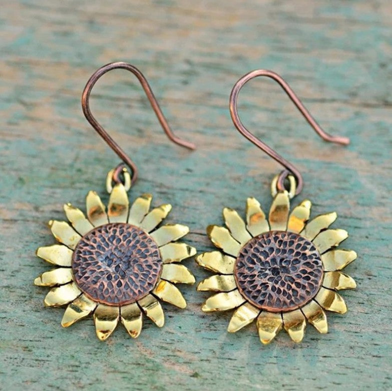Stunning Earring for Daily Wear