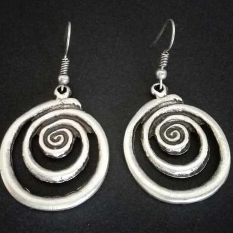 Charming Earring for Any Occasion