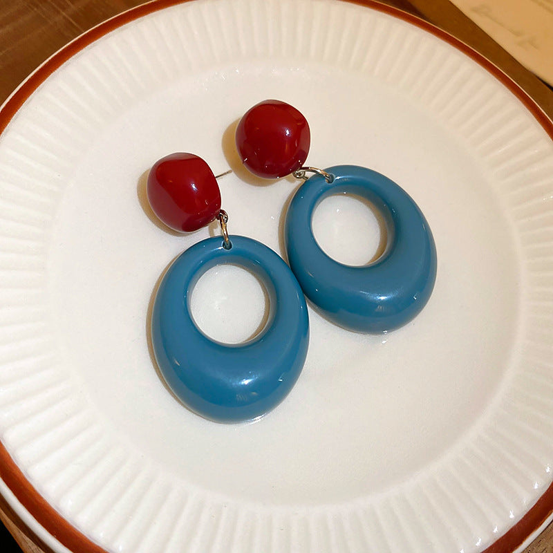 Charming Earring for Any Occasion