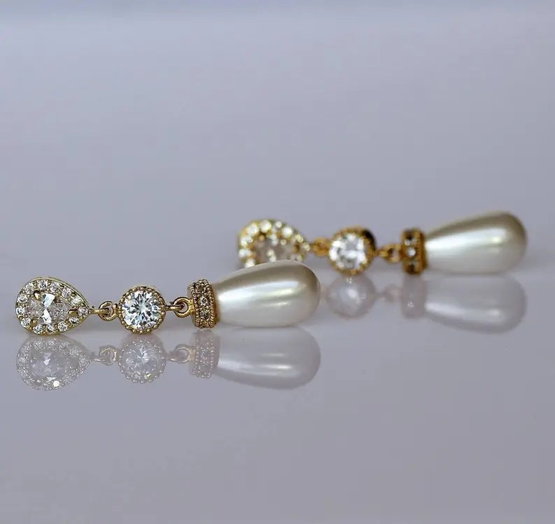 Stunning Earring for Daily Wear