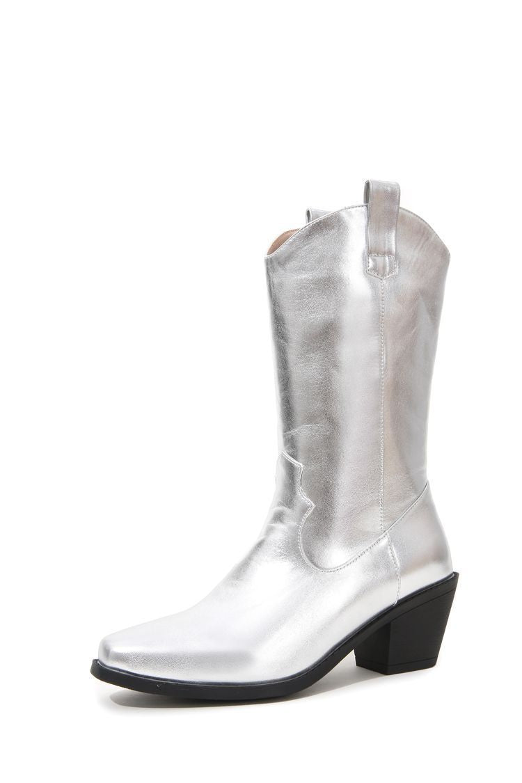 Graceful Orthopedic Boots for Modern Look