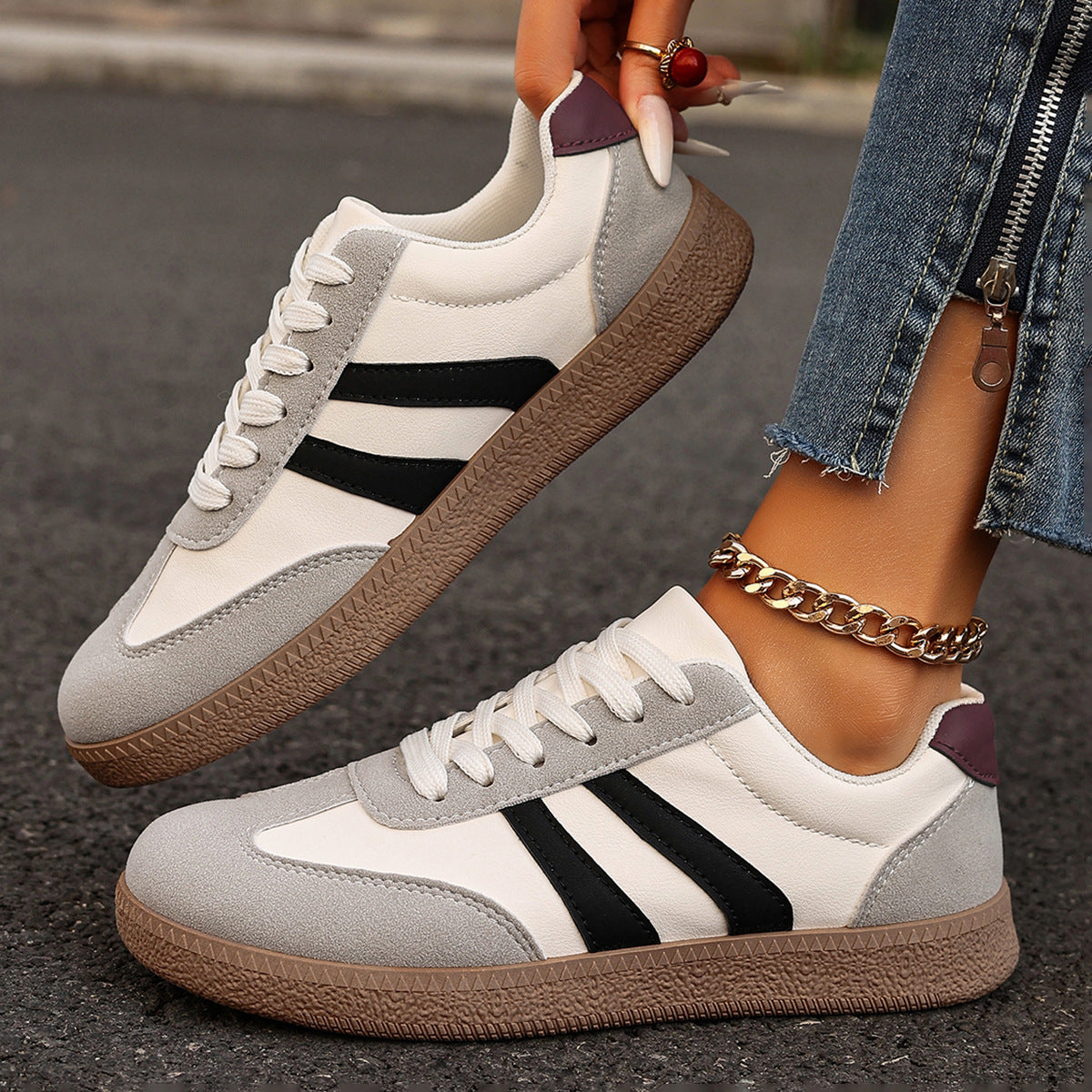 Classic Orthopedic Sneakers with Timeless Style