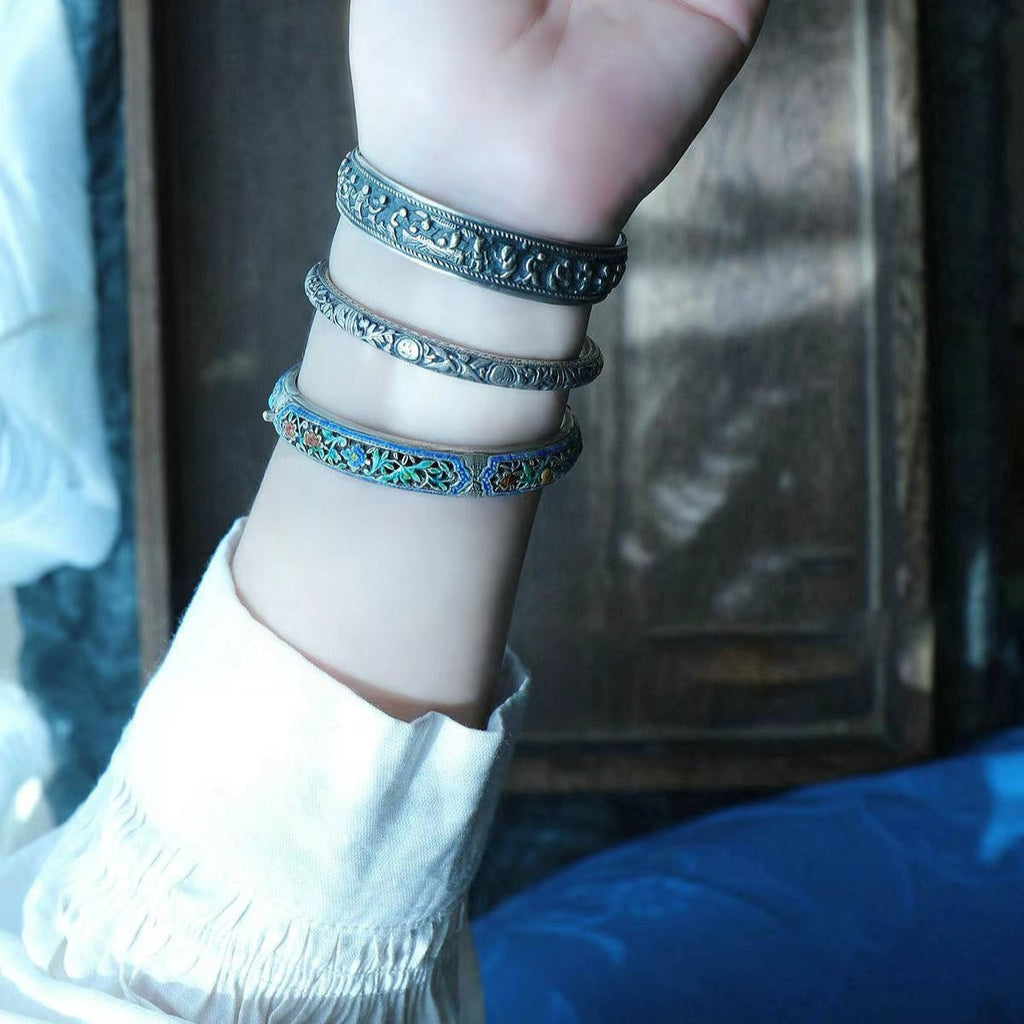 Stunning Silver Bracelet for Daily Wear