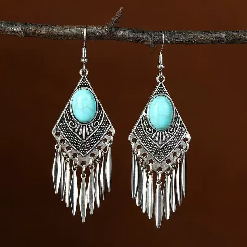 Charming Earring for Any Occasion