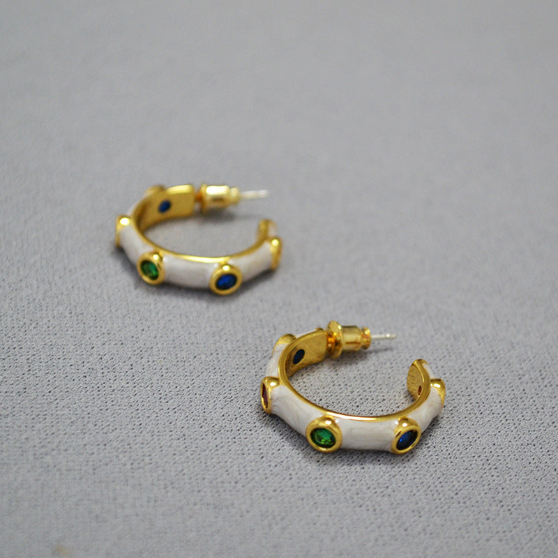 Romantic Silver Earring for Special Moments