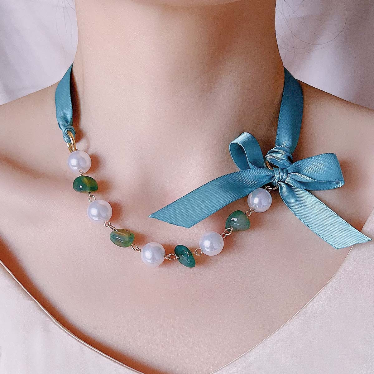 Stunning Pearl Necklace for Daily Wear