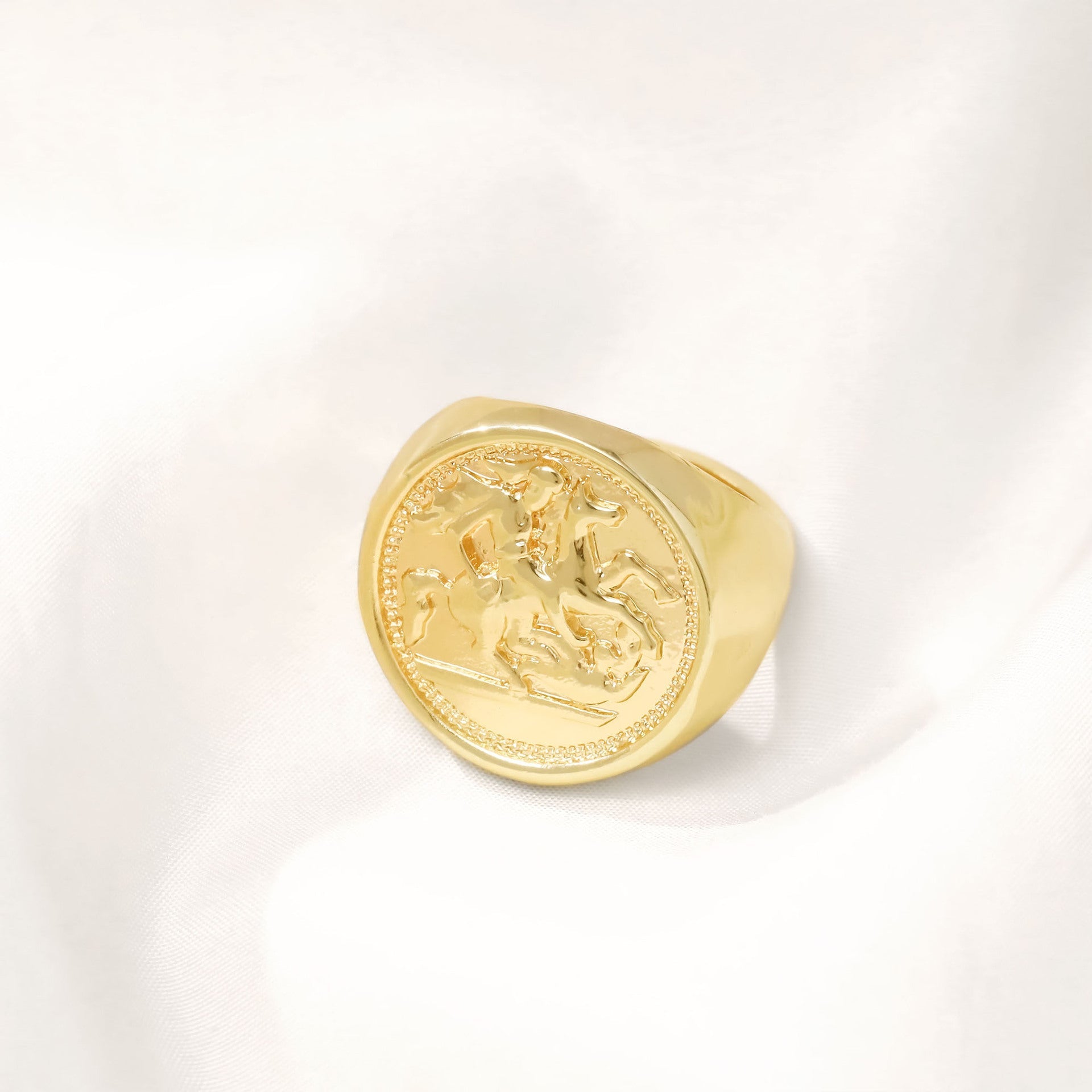 Romantic Gold Ring for Special Moments