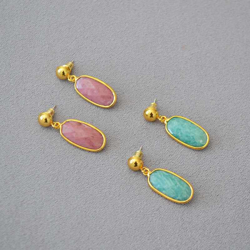 Elegant Gold Earring for Every Occasion