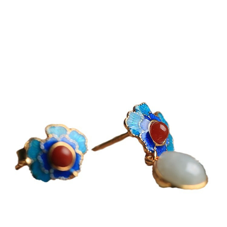 Elegant Gold Earring for Every Occasion