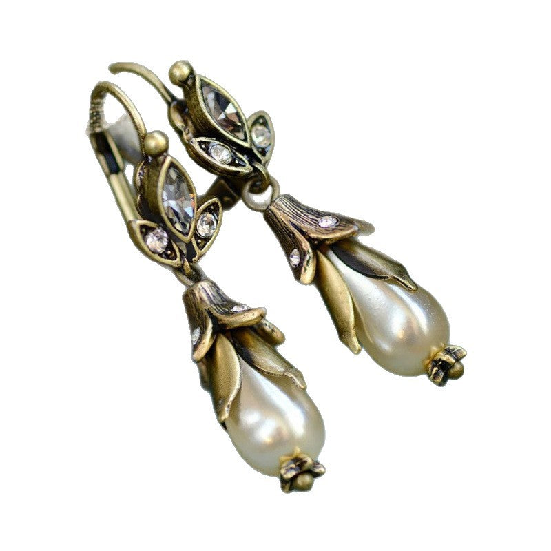 Romantic Earring for Special Moments