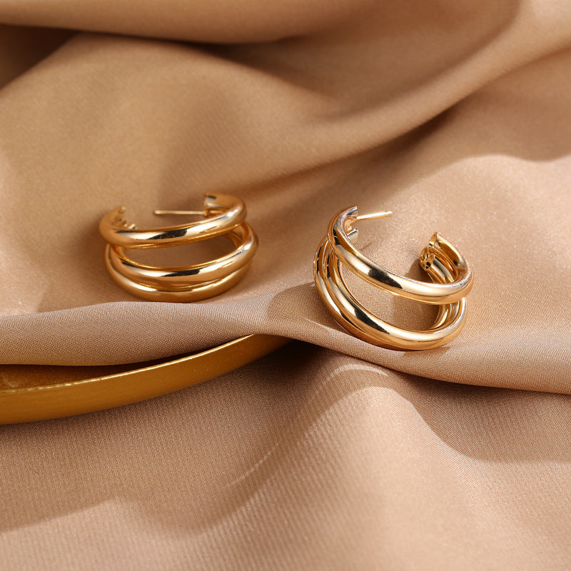 Elegant Silver Earring for Every Occasion