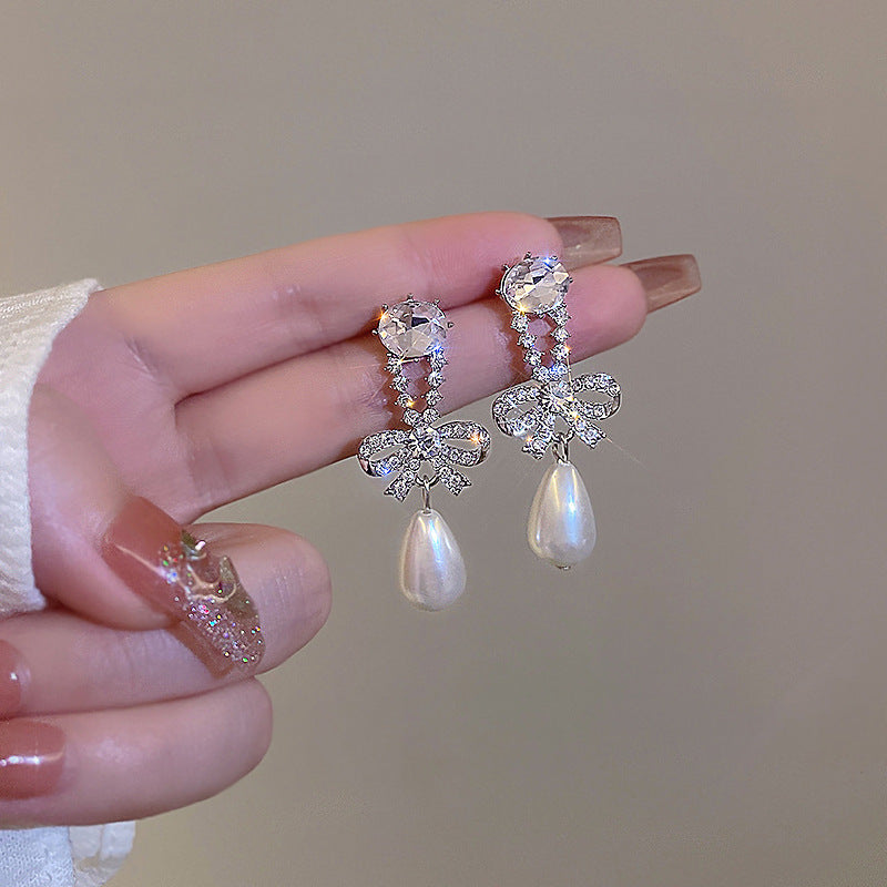 Charming Pearl Earring for Any Occasion