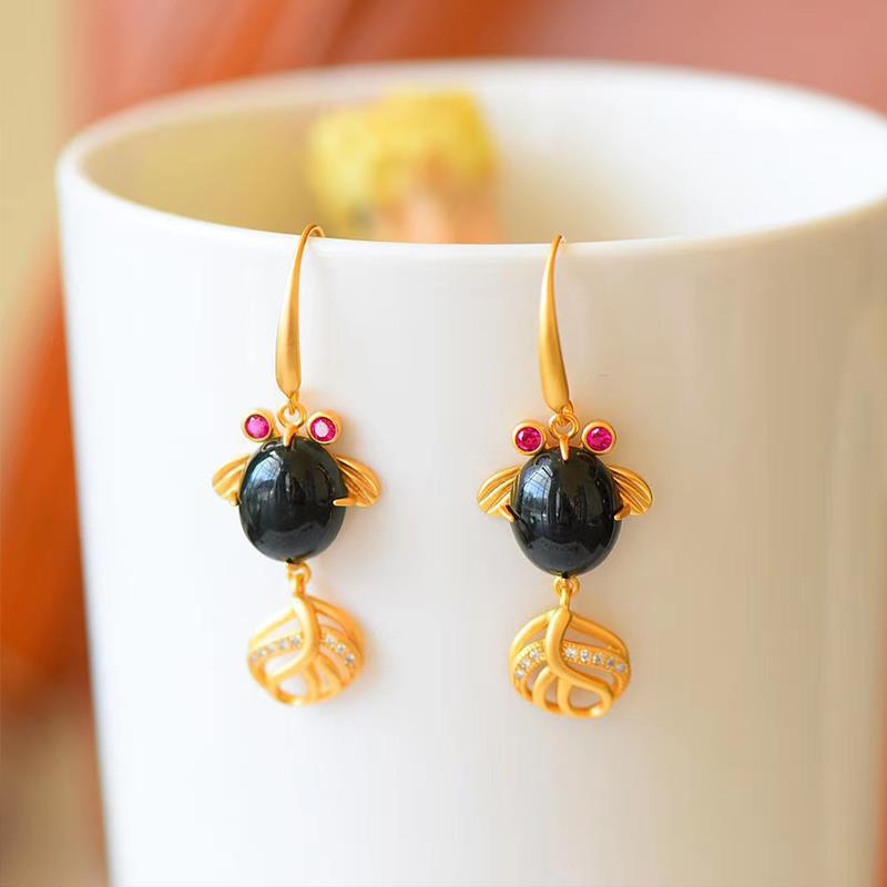 Romantic Gold Earring for Special Moments