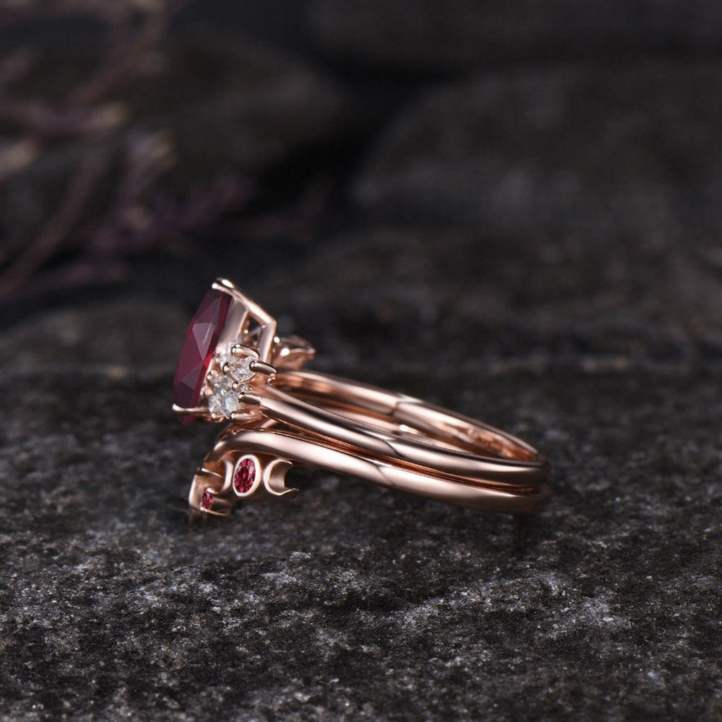 Classic Gold Ring with Timeless Appeal