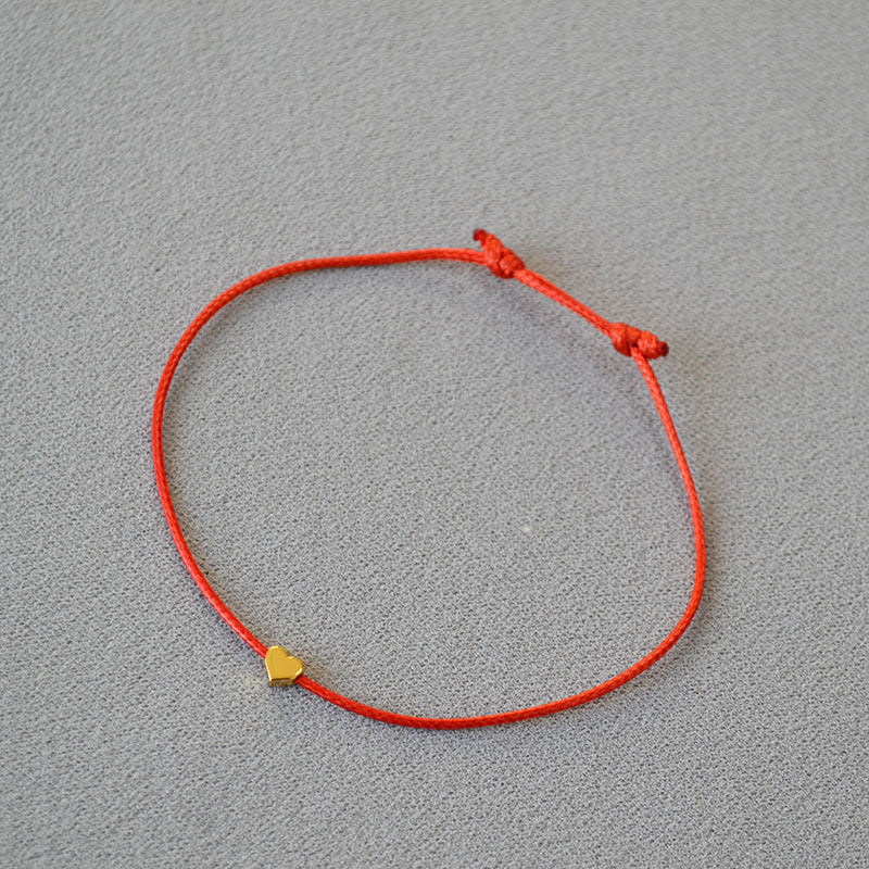 Romantic Gold Bracelet for Special Moments