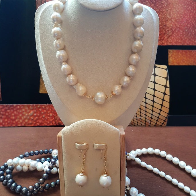 Charming Pearl Necklace for Any Occasion