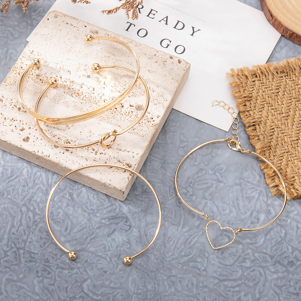 Beautiful Gold Set with Unique Style
