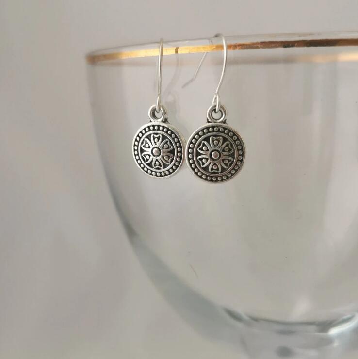 Vintage Handmade Earring