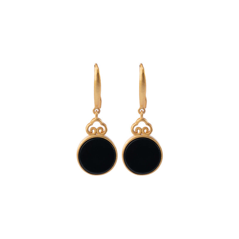 Charming Silver Earring for Any Occasion