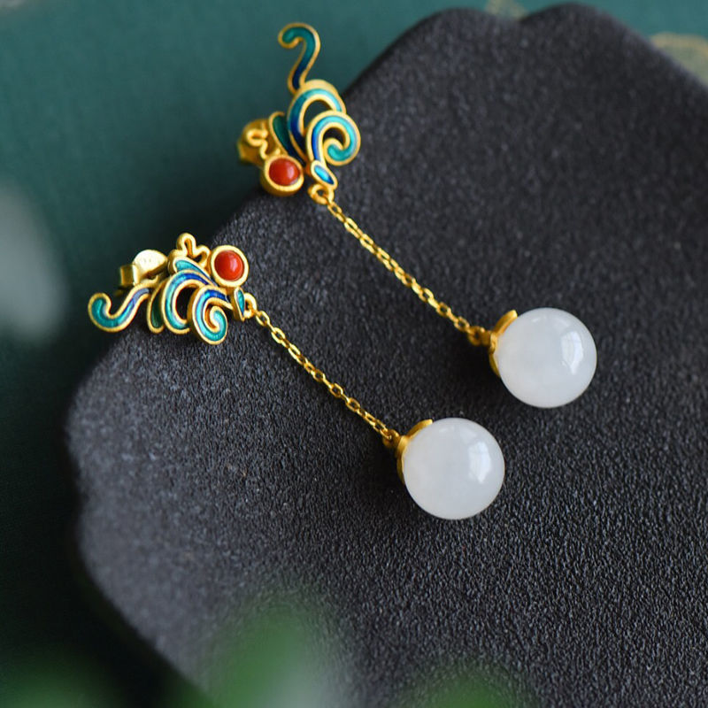 Classic Silver Earring with Timeless Appeal