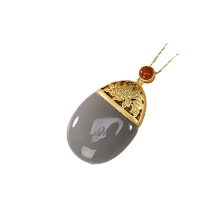 Beautiful Gold Pendant with Unique Style