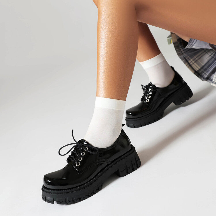 Chic Orthopedic Shoes with Unique Design