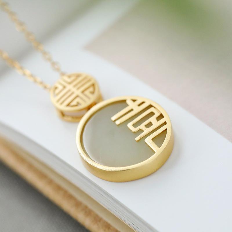 Stunning Silver Necklace for Daily Wear