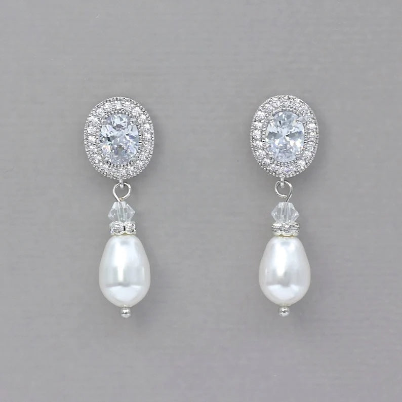 Romantic Earring for Special Moments