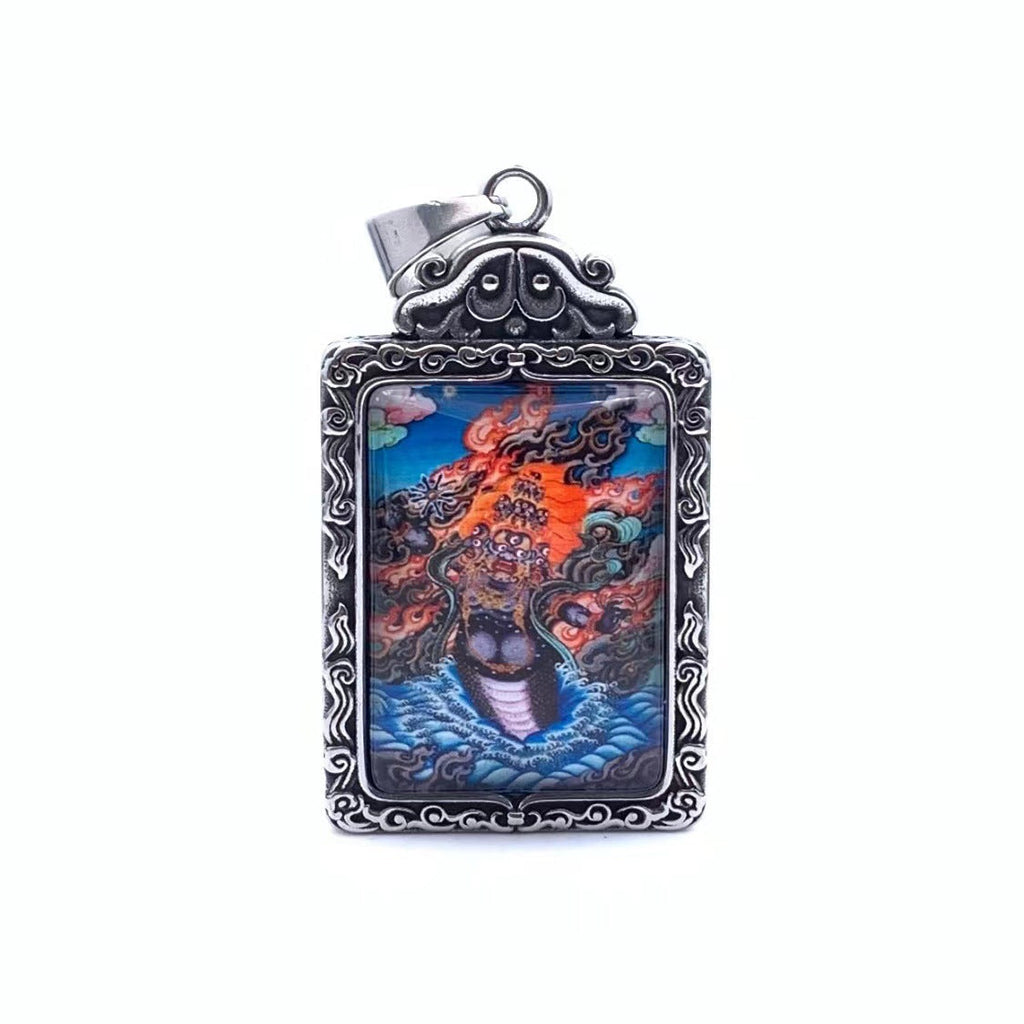 Beautiful Pendant with Unique Style