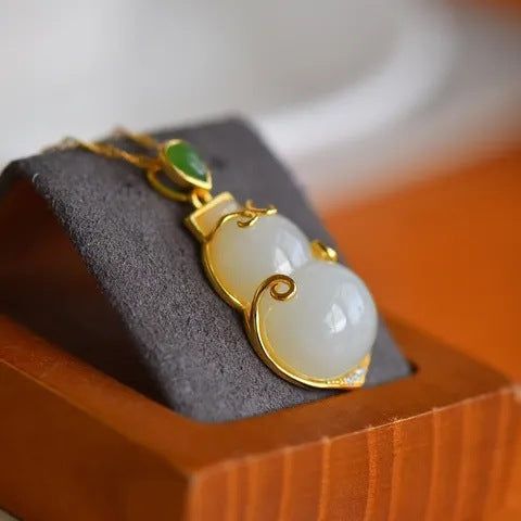 Elegant Silver Necklace for Every Occasion