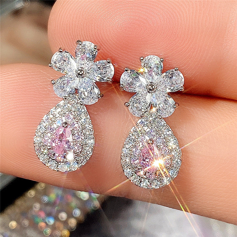 Charming Earring for Any Occasion
