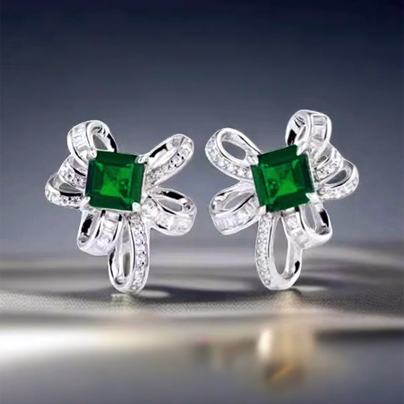 Charming Earring for Any Occasion
