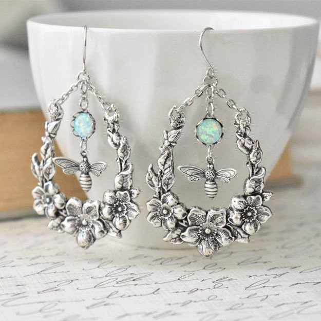 Romantic Silver Earring for Special Moments