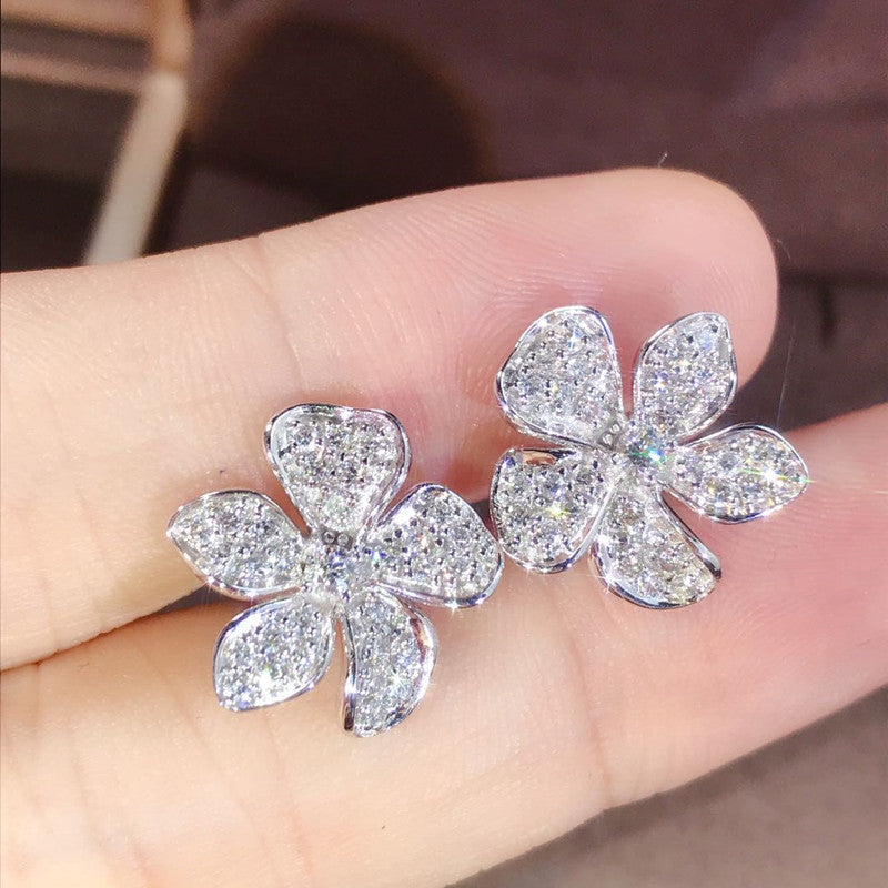 Elegant Earring for Every Occasion