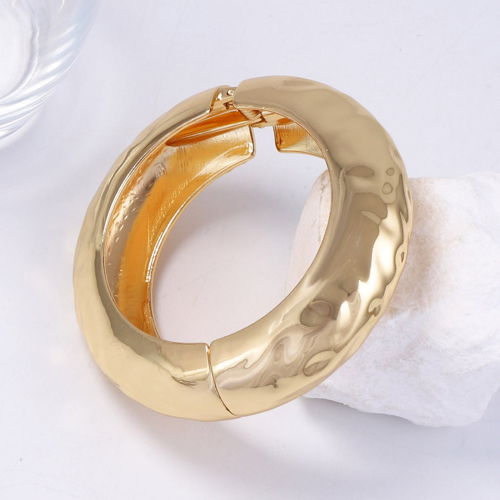 Romantic Bracelet for Special Moments