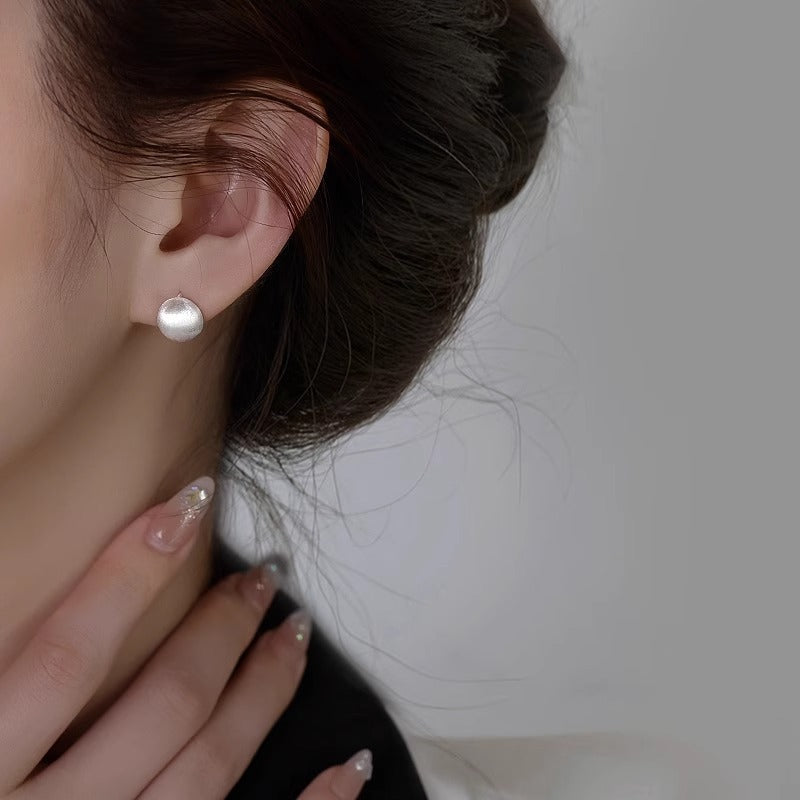 Charming Piece for Any Occasion