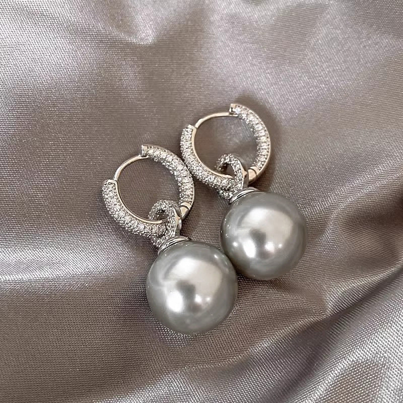 Elegant Piece for Every Occasion