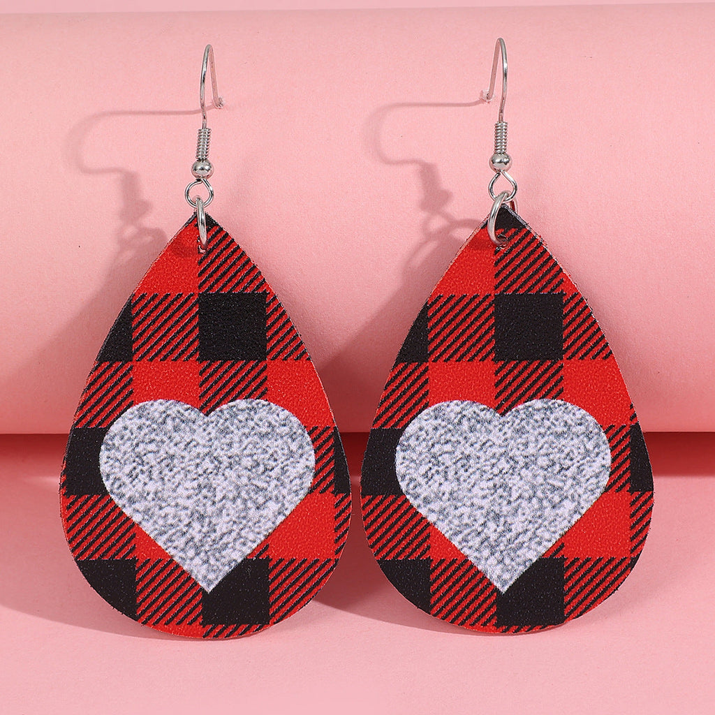 Charming Silver Earring for Any Occasion