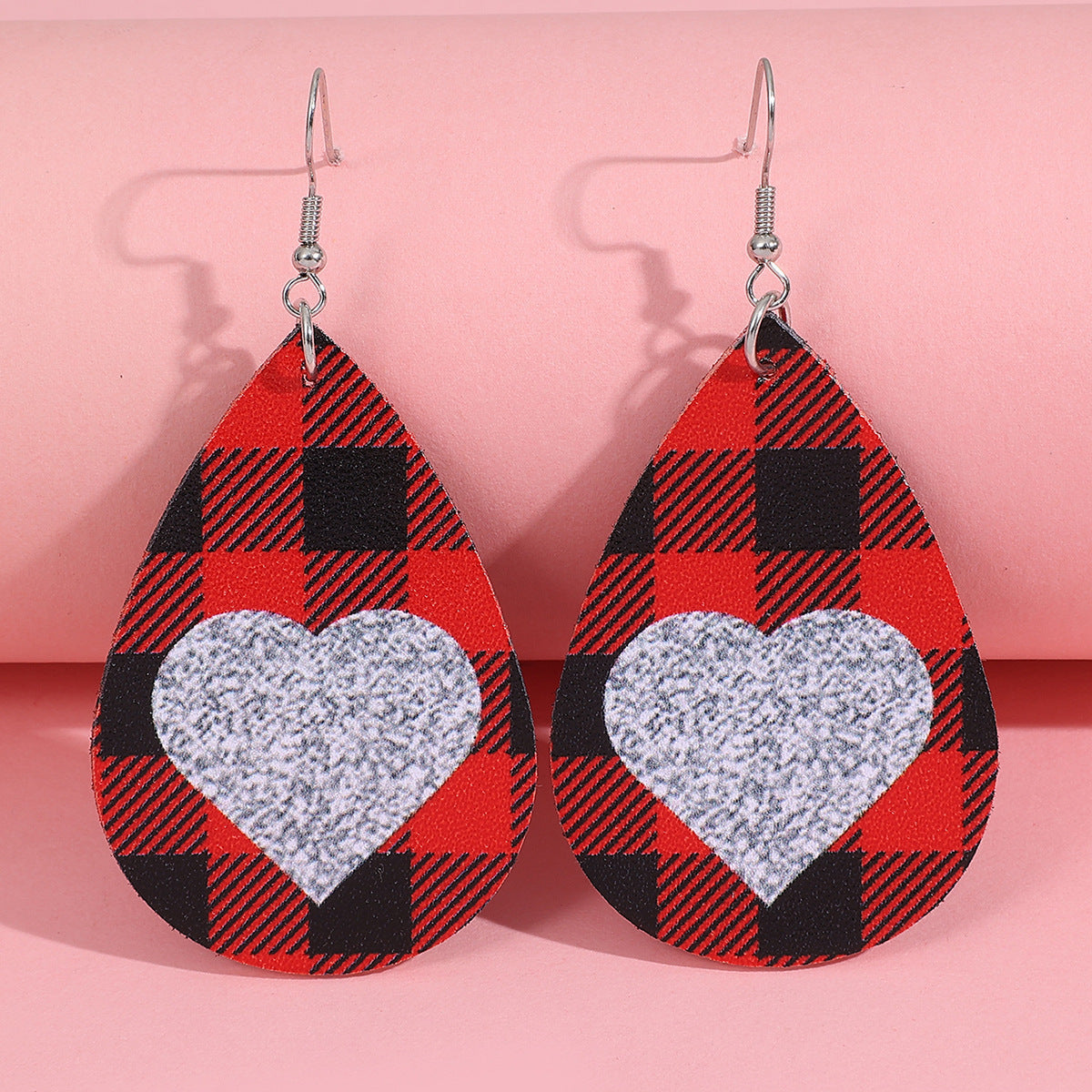 Charming Silver Earring for Any Occasion