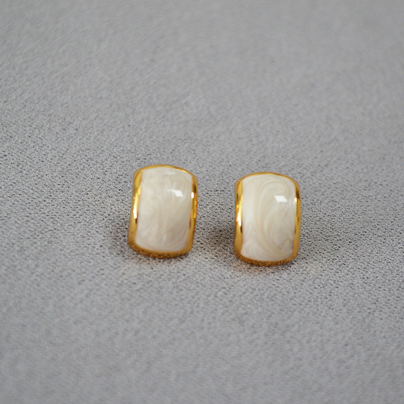 Delicate Artisan Gold Earring