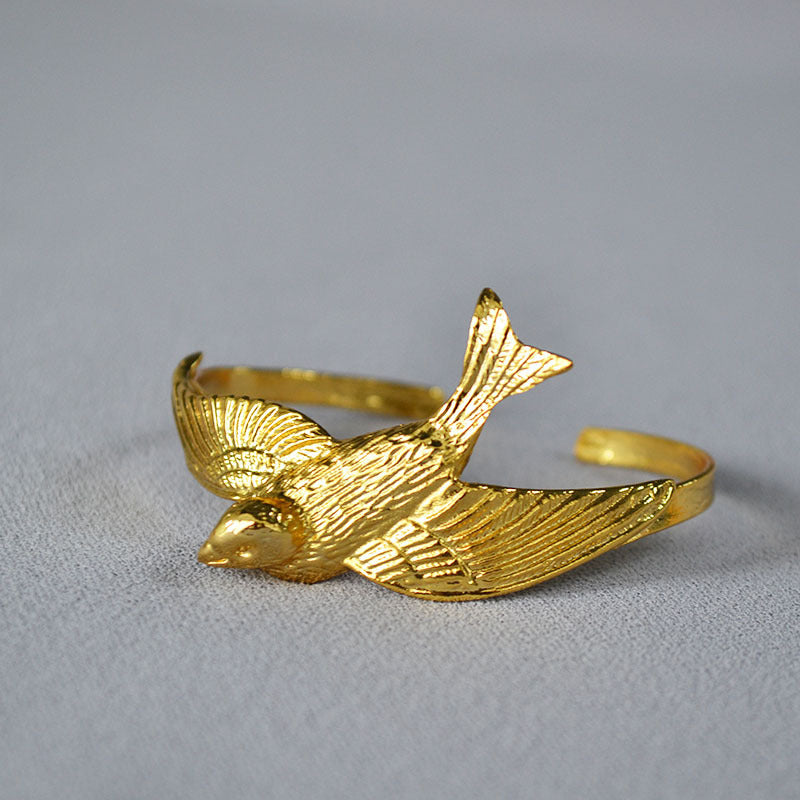 Delicate Artisan Gold Bracelet