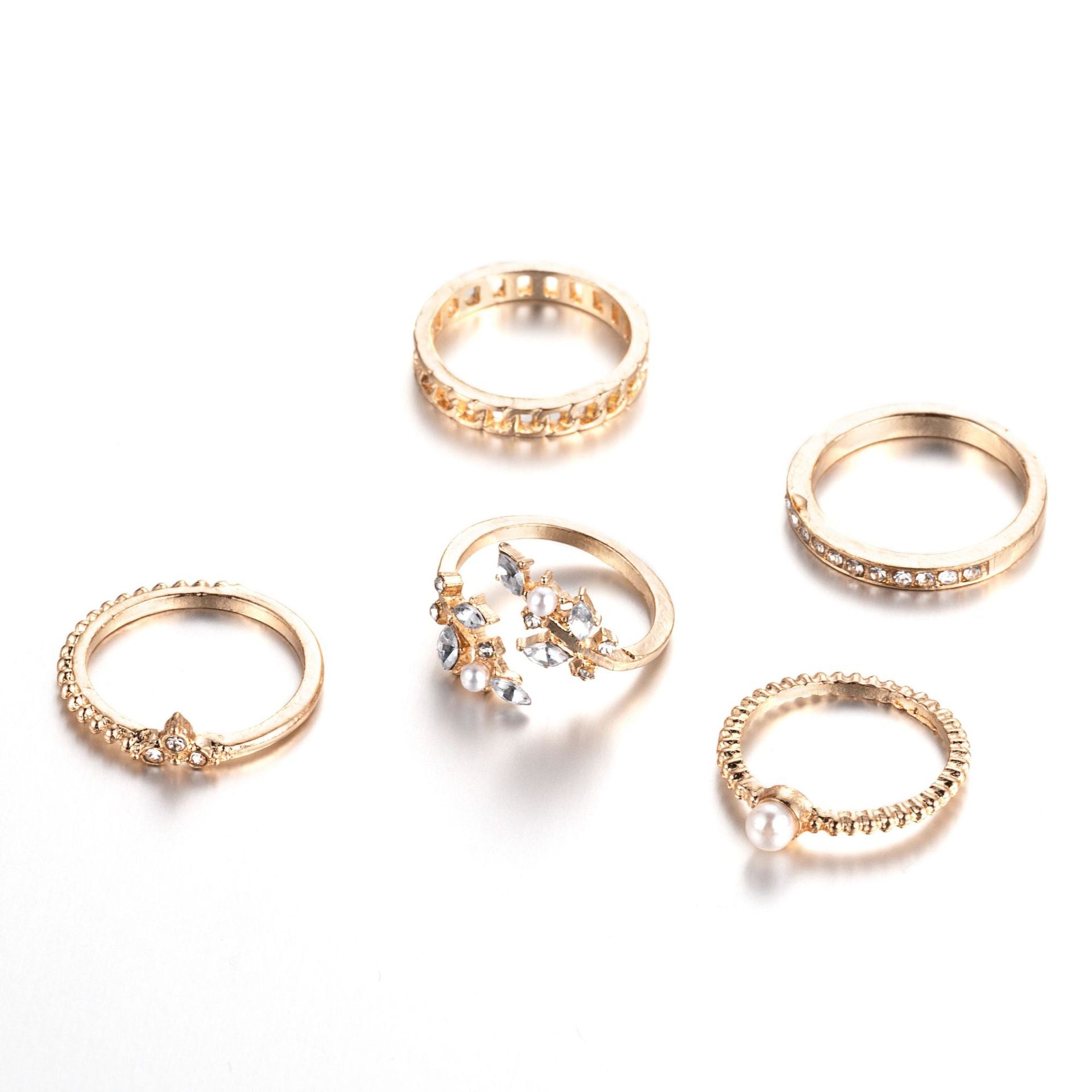 Romantic Gold Chain for Special Moments