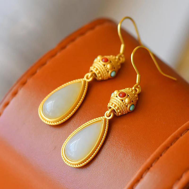 Elegant Gold Earring for Every Occasion